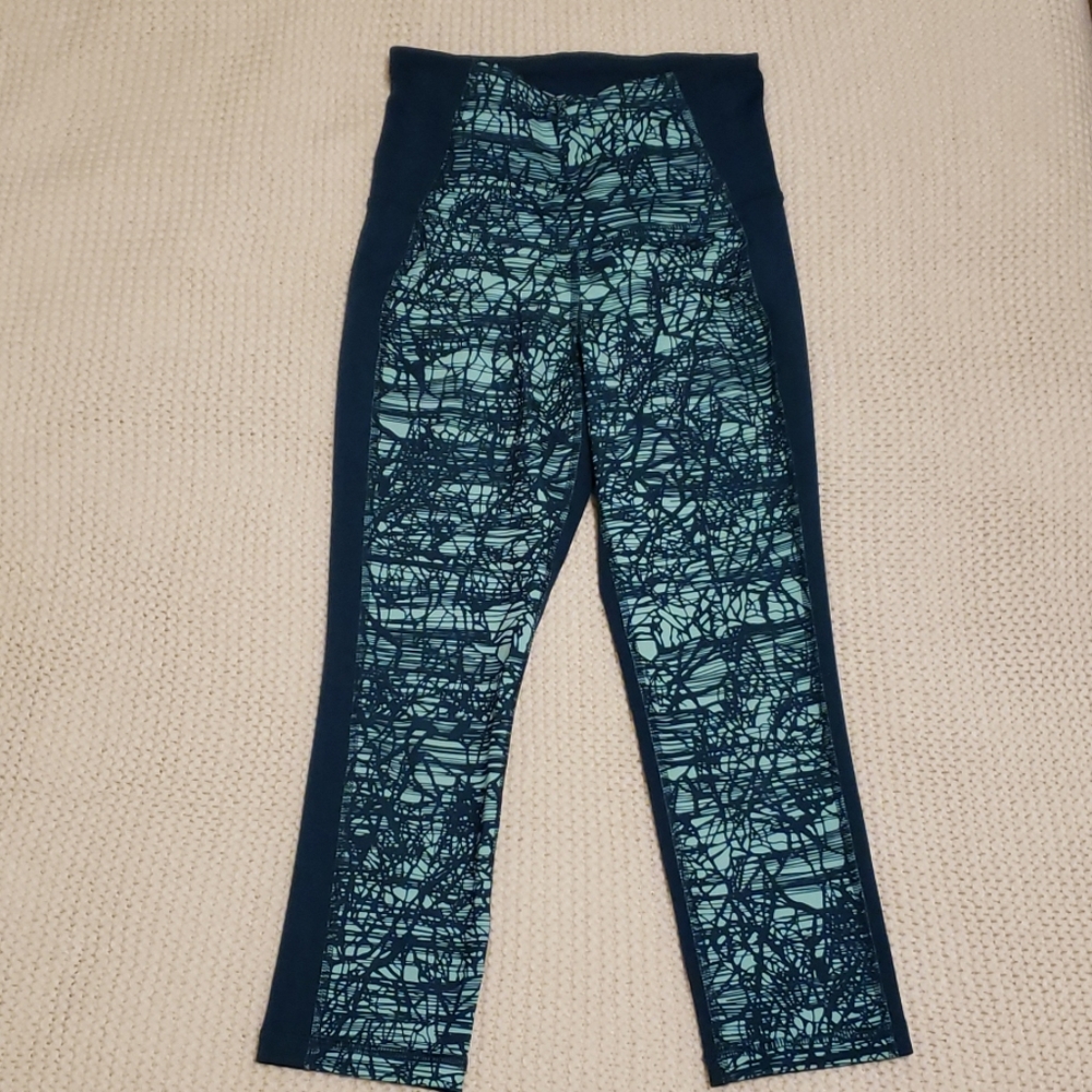 Old Navy High Rise Crop Leggings